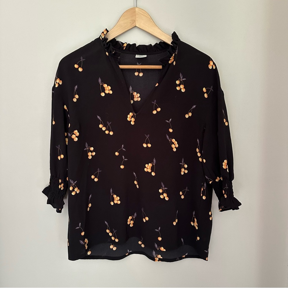 Black Printed Baum und Pferdgarten Blouse, Size 6